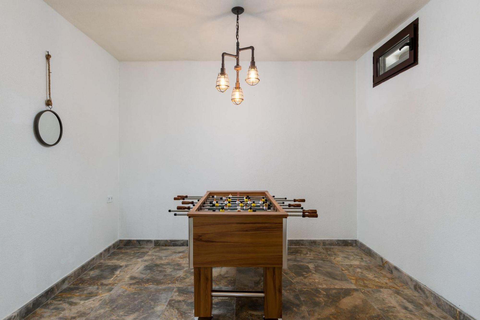 Seaside Villa Lara Mit Beheiztem Swimmingpool Poljica  外观 照片