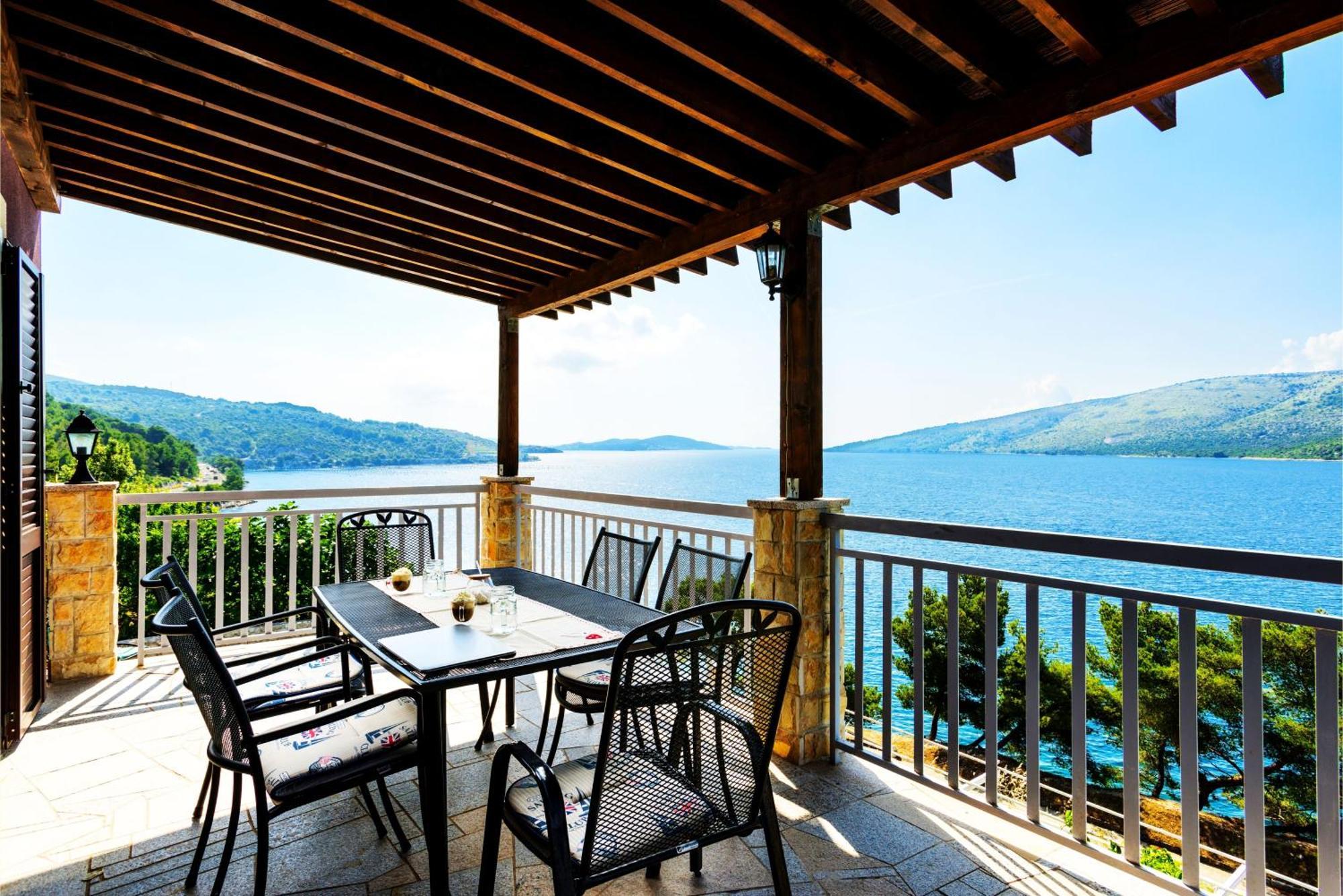 Seaside Villa Lara Mit Beheiztem Swimmingpool Poljica  外观 照片