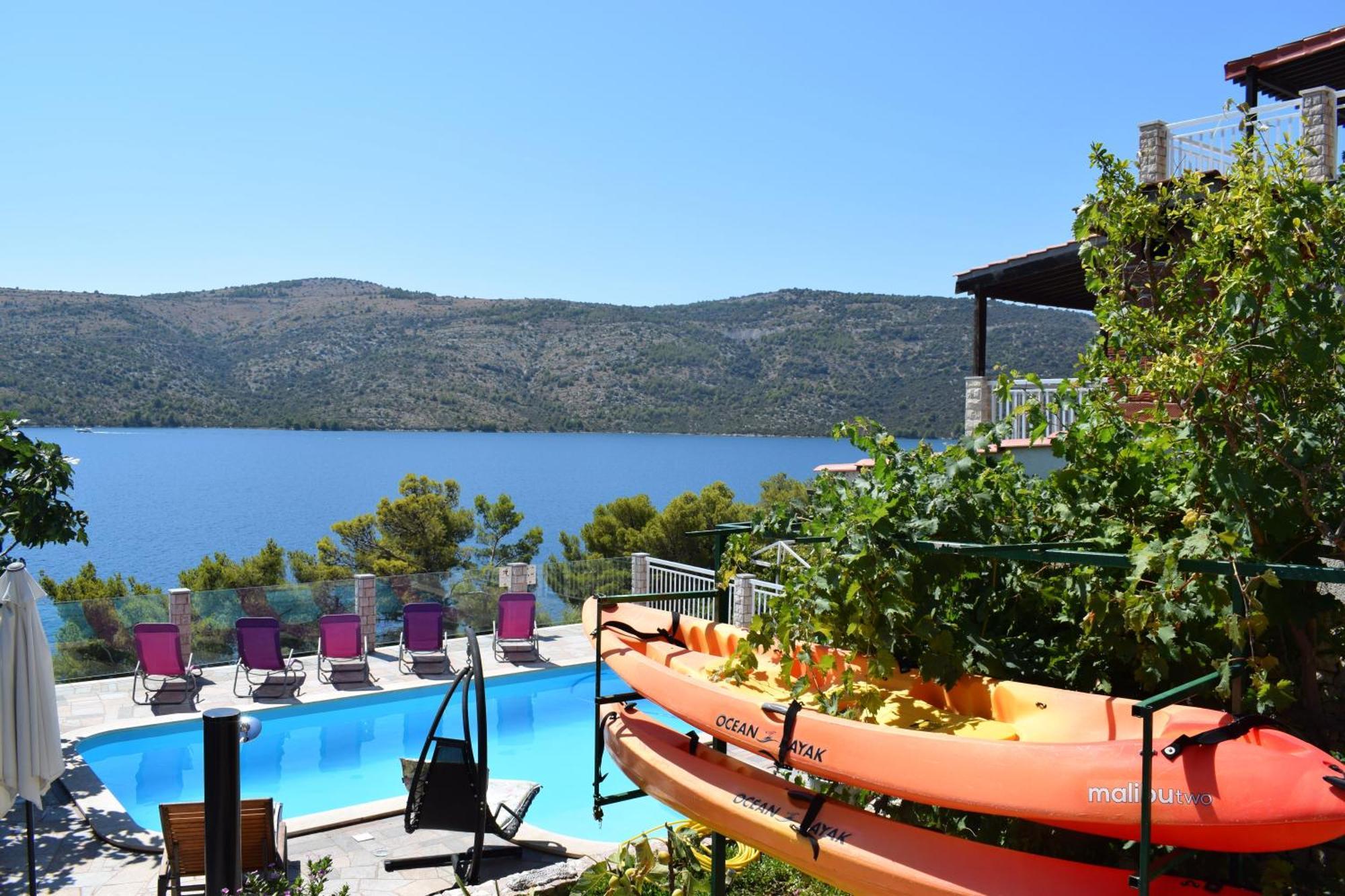 Seaside Villa Lara Mit Beheiztem Swimmingpool Poljica  外观 照片